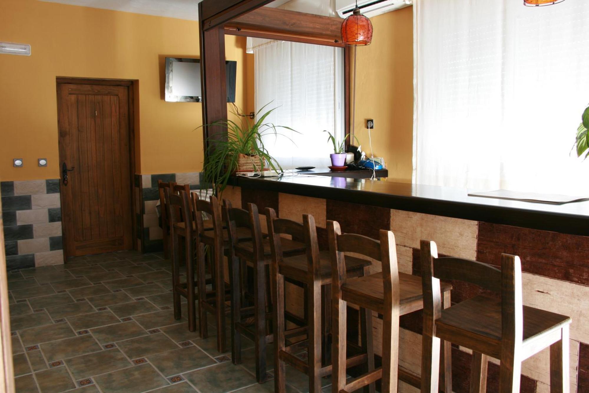 Apartahotel Al Alba Pozo Alcon Ngoại thất bức ảnh